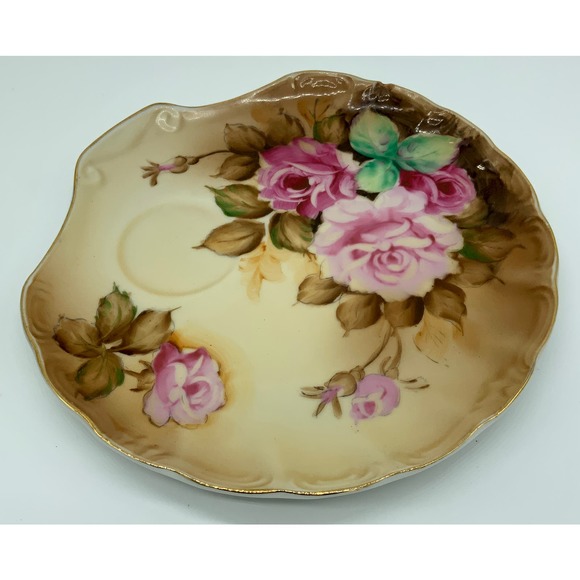 3 Sets of Lunch Plates and tea cups - Picture 4 of 11